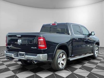 2020 RAM 1500 Laramie Crew Cab 4x4 5'7' Box