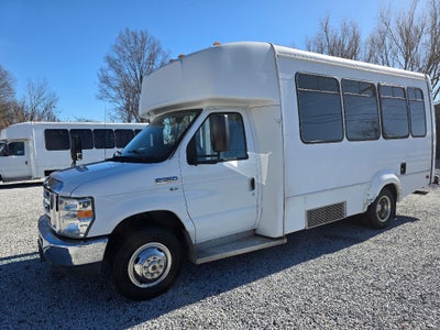 2015 Ford E-350 Cutaway Base