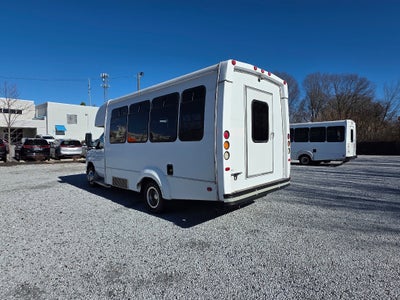 2015 Ford E-350 Cutaway Base