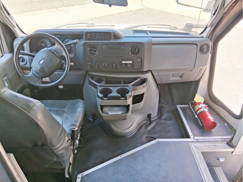 2016 Ford E-350 Cutaway Base