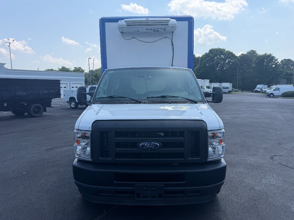 2023 Ford E-350 Cutaway Base