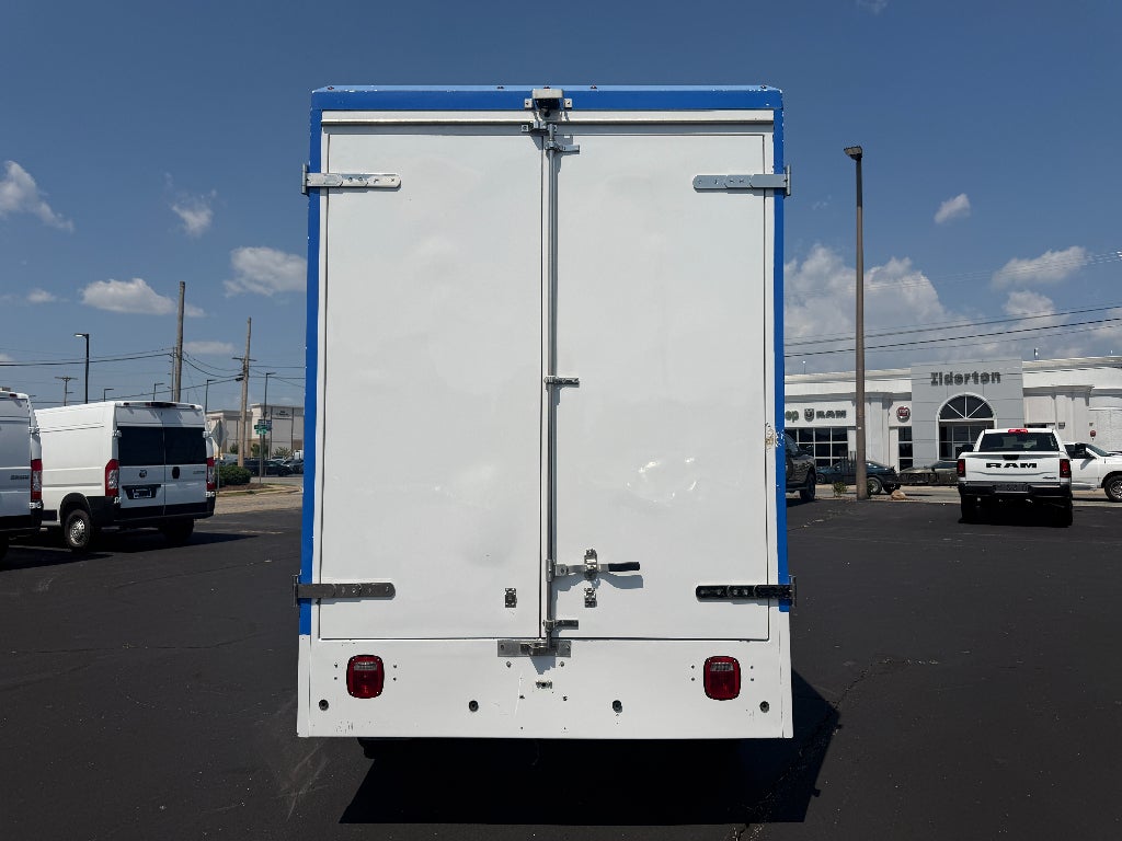 2023 Ford E-350 Cutaway Base
