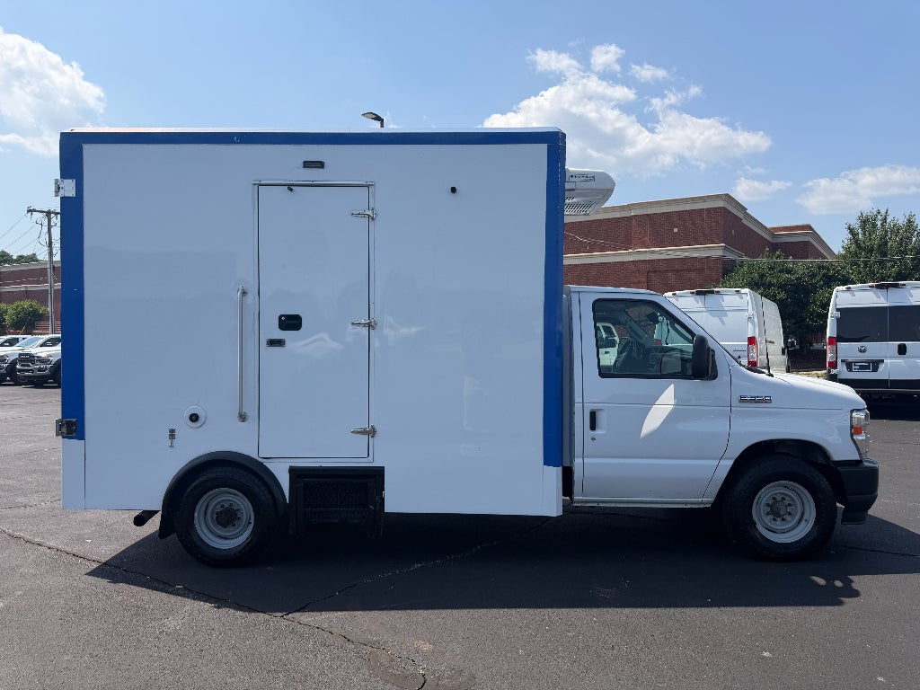 2023 Ford E-350 Cutaway Base