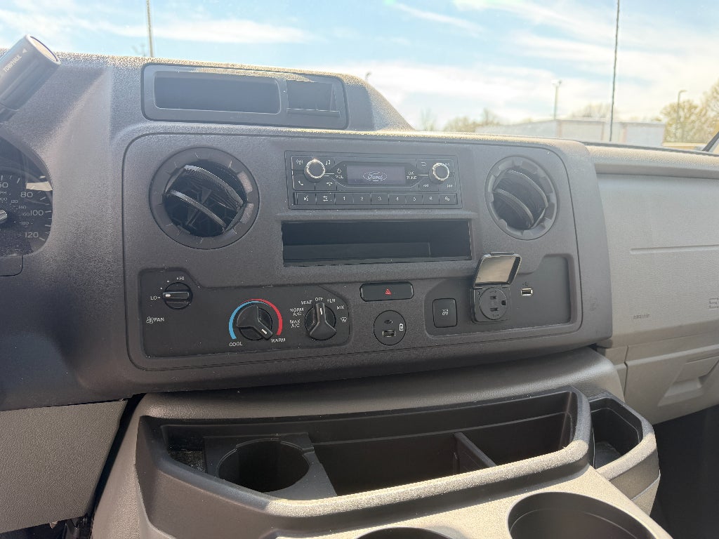 2026 Ford E-350 Cutaway Base