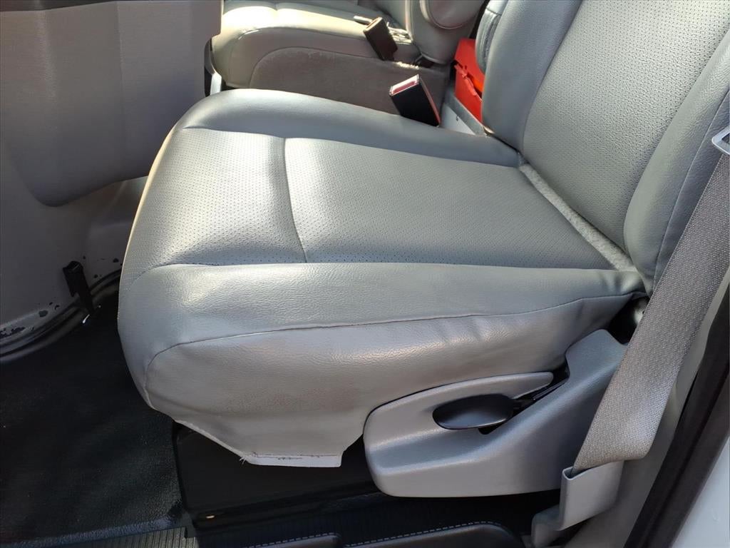 2022 Ford E-350 Cutaway Base