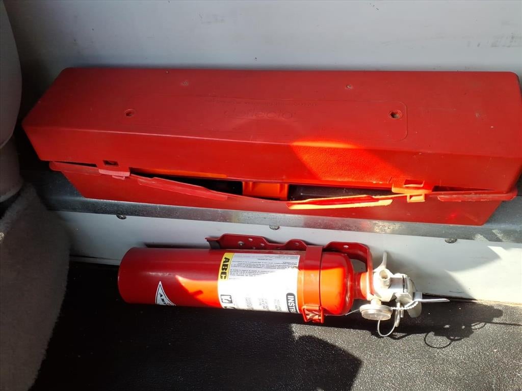 2022 Ford E-350 Cutaway Base