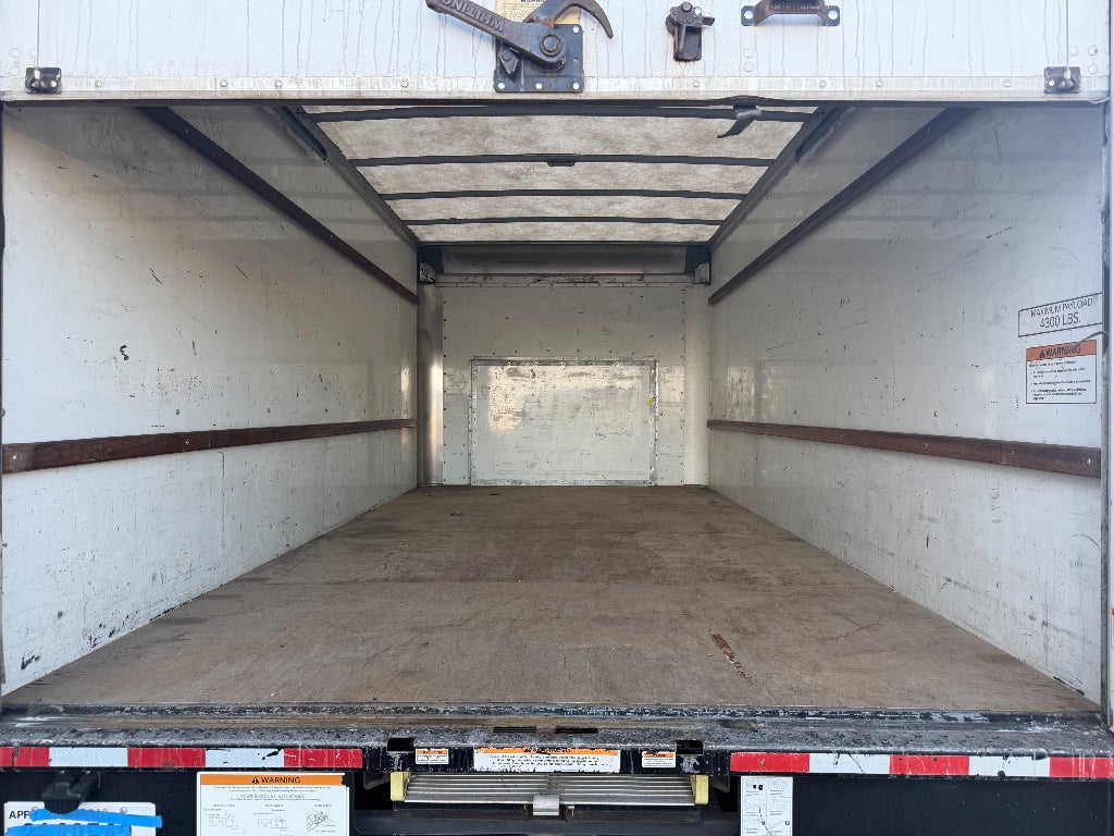 2022 Ford E-350 Cutaway Base