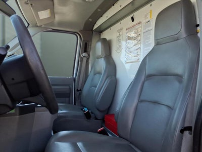 2022 Ford E-350 Cutaway Base