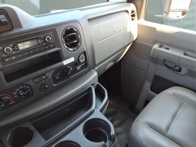 2022 Ford E-350 Cutaway Base