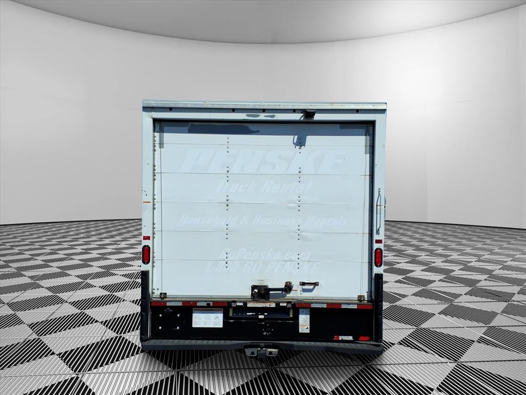 2022 Ford E-350 Cutaway Base