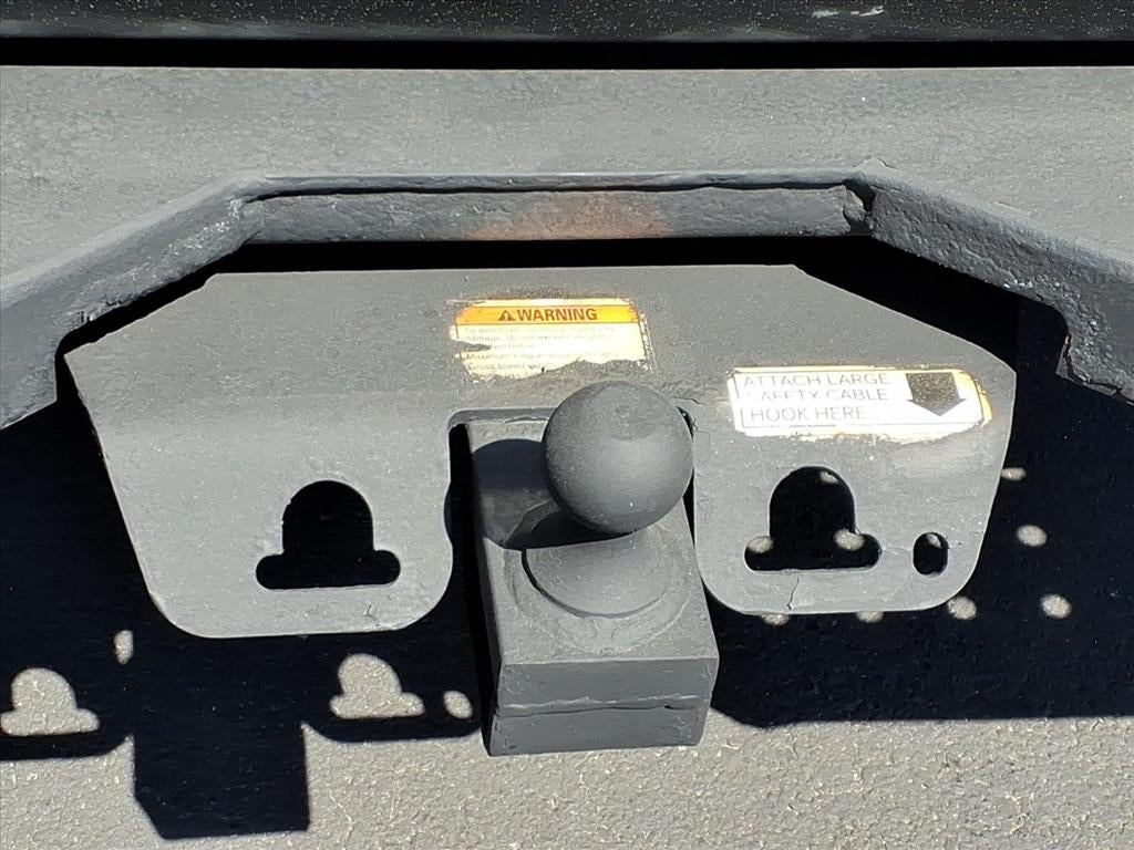 2022 Ford E-350 Cutaway Base