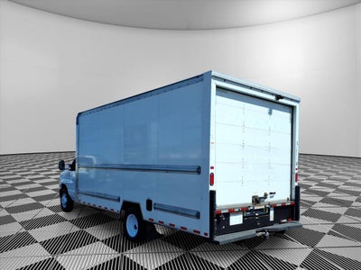 2022 Ford E-350 Cutaway Base