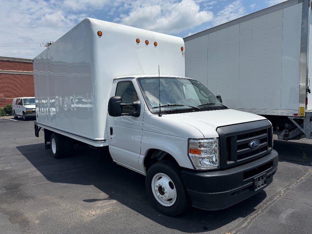2024 Ford E-350 Cutaway Base