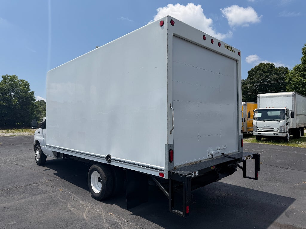 2024 Ford E-350 Cutaway Base