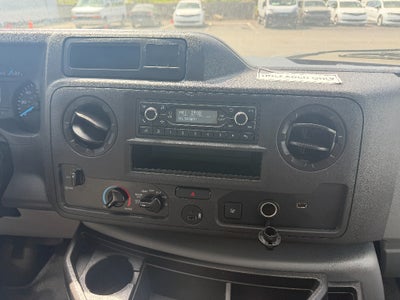 2022 Ford E-450 Cutaway Base