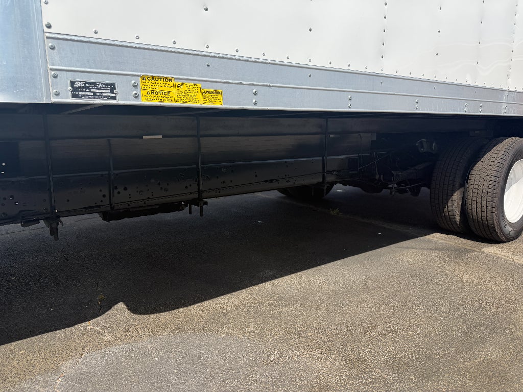 2022 Ford E-450 Cutaway Base