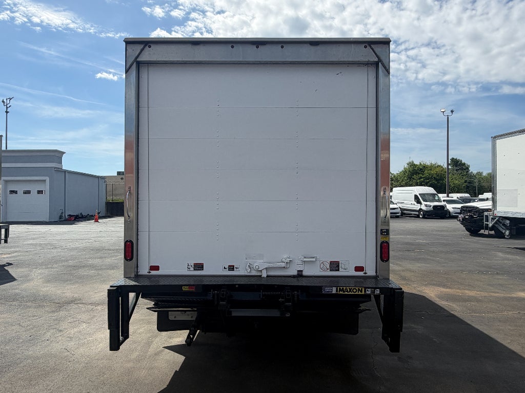 2022 Ford E-450 Cutaway Base