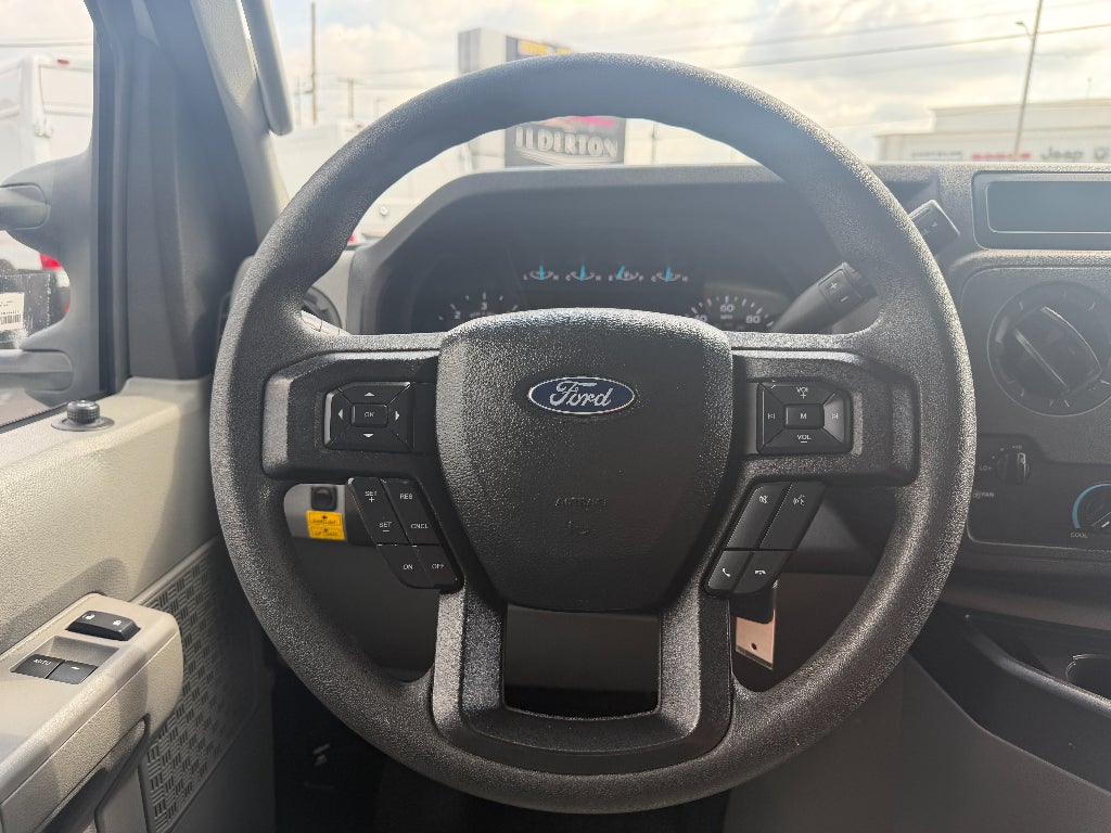 2025 Ford E-450 Cutaway Base