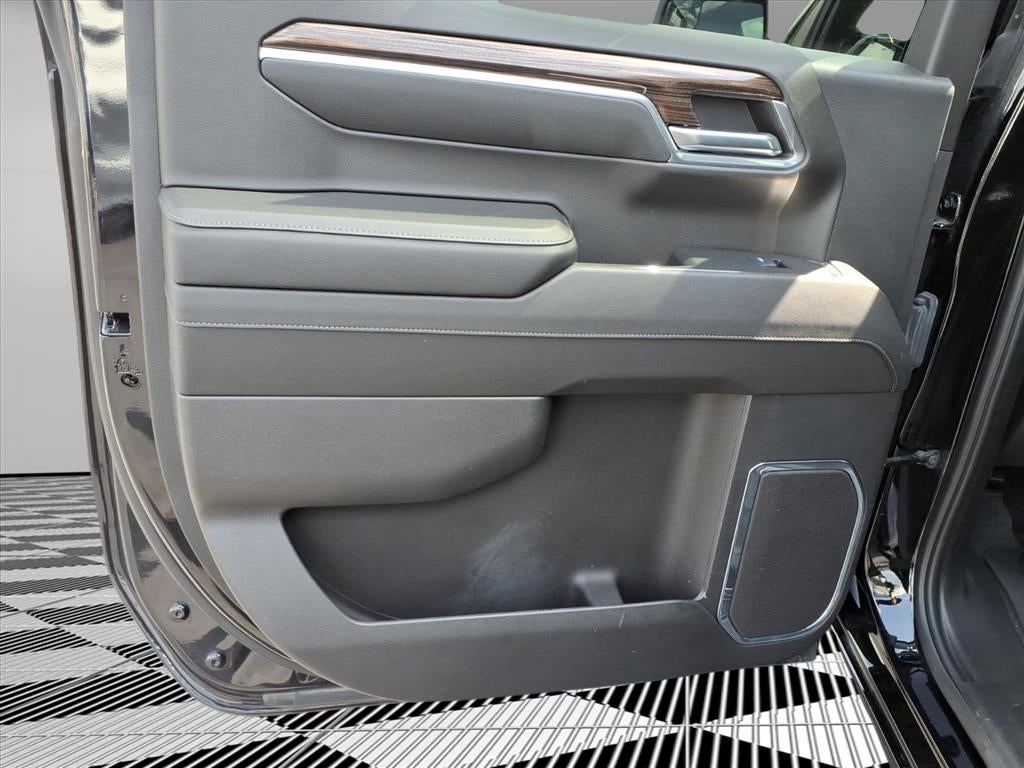 2024 Chevrolet Silverado 1500 4WD Crew Cab Short Bed LT with 2FL