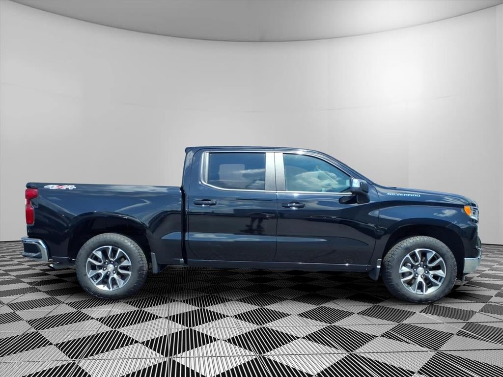 2024 Chevrolet Silverado 1500 4WD Crew Cab Short Bed LT with 2FL