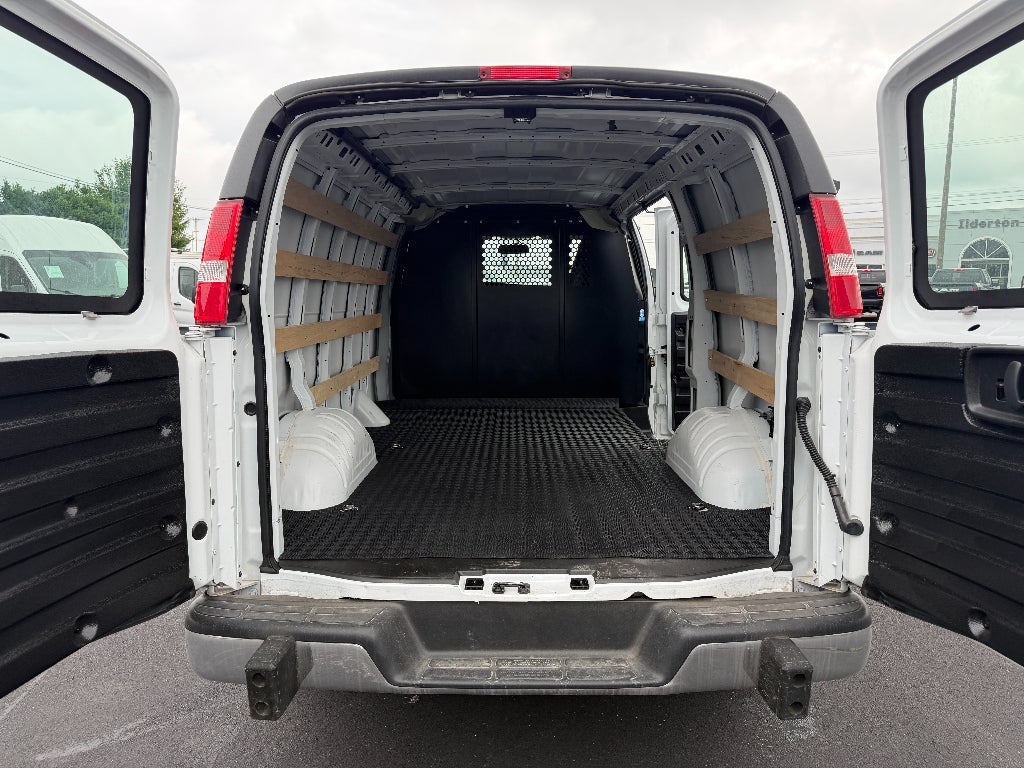 2024 Chevrolet Express Cargo RWD 2500 Regular Wheelbase WT