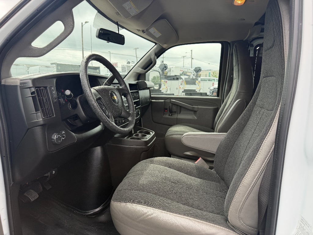 2024 Chevrolet Express Cargo RWD 2500 Regular Wheelbase WT