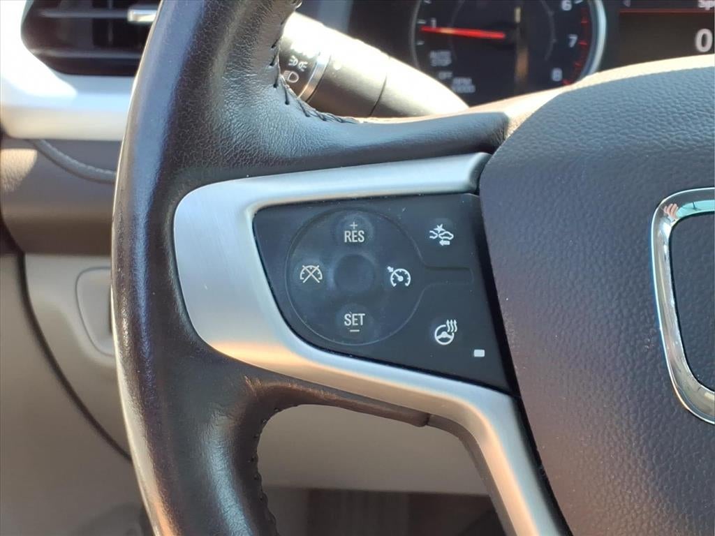 2022 GMC Acadia AWD SLT