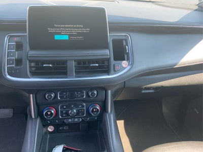 2023 Chevrolet Suburban 4WD LT