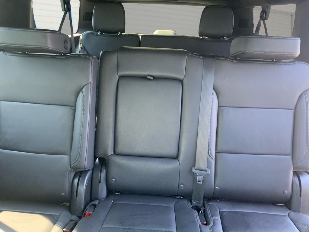 2023 Chevrolet Suburban 4WD LT