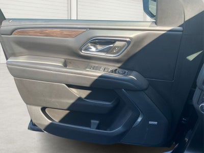 2023 Chevrolet Suburban 4WD LT