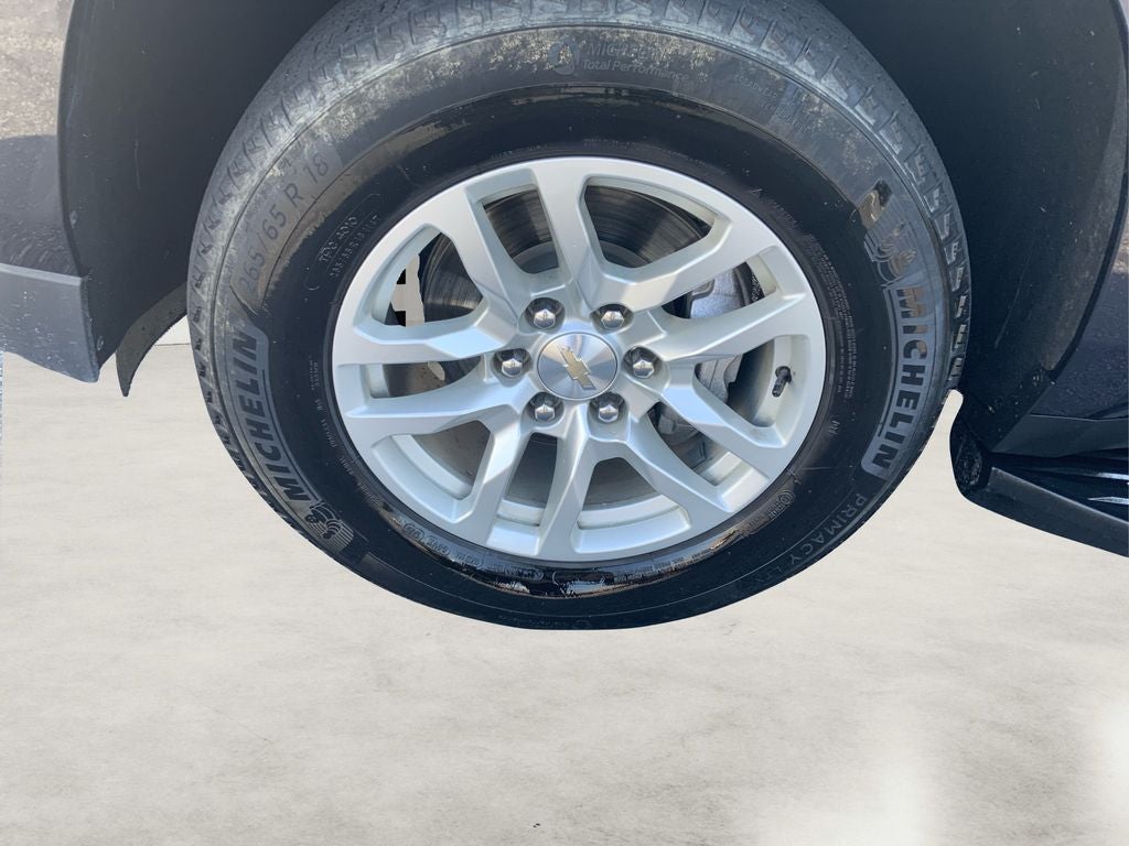 2023 Chevrolet Suburban 4WD LT