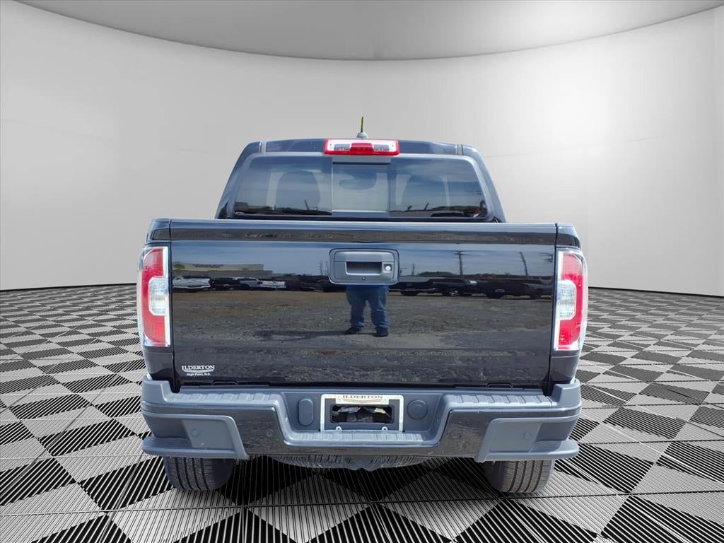 2022 GMC Canyon 2WD Crew Cab Short Box Elevation