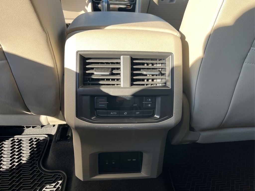 2022 Volkswagen Atlas 2.0T SE w/Technology