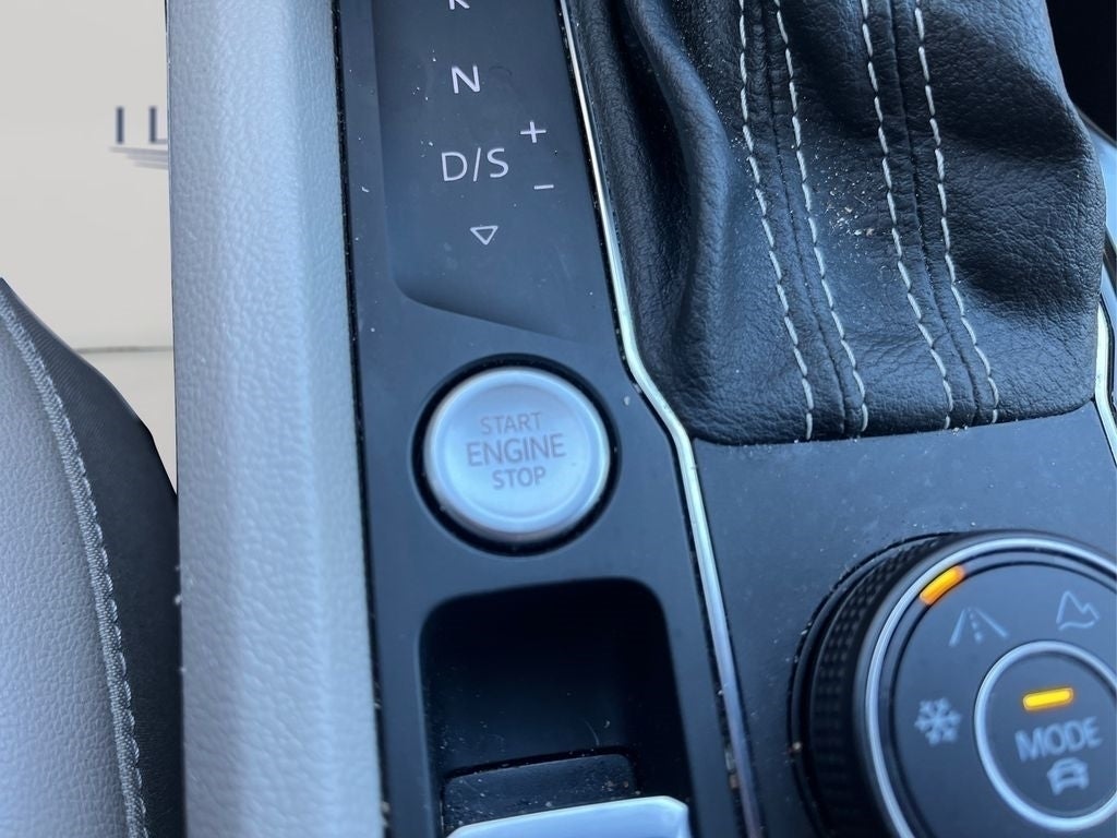 2022 Volkswagen Atlas 2.0T SE w/Technology