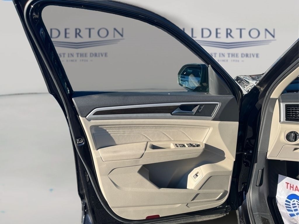 2022 Volkswagen Atlas 2.0T SE w/Technology