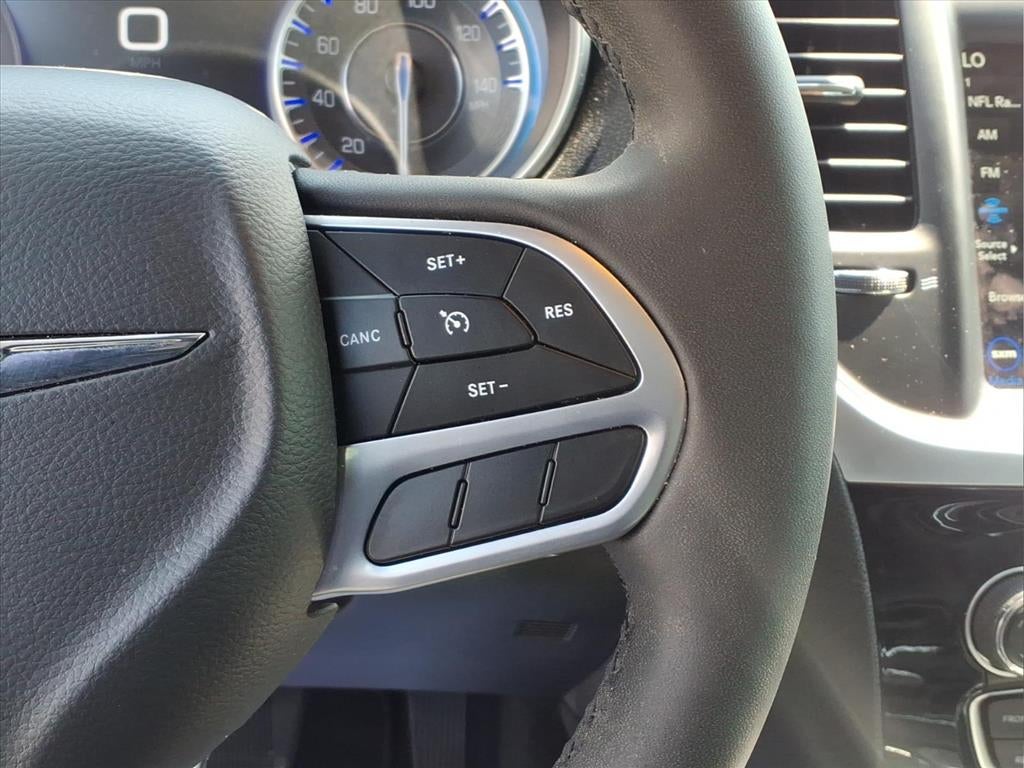 2023 Chrysler 300 Touring