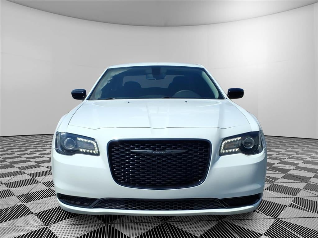 2023 Chrysler 300 Touring
