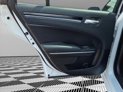2023 Chrysler 300 Touring