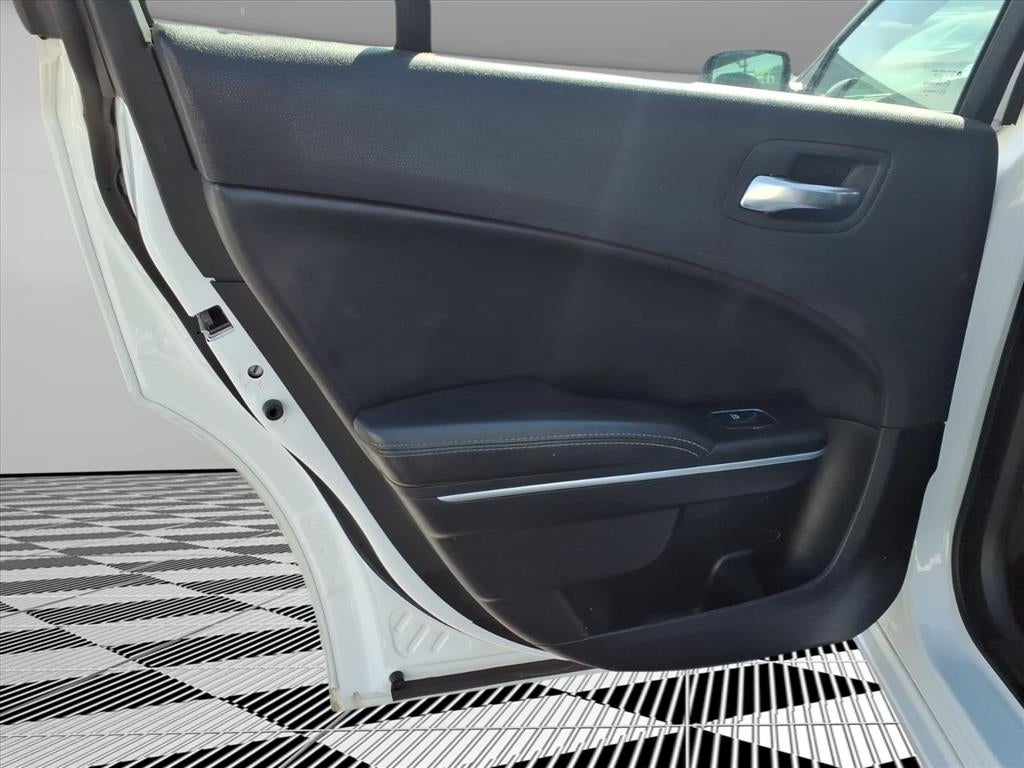 2021 Dodge Charger SXT RWD