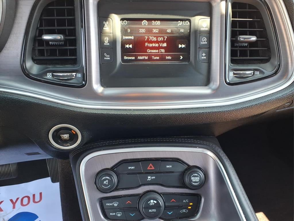2016 Dodge Challenger SXT