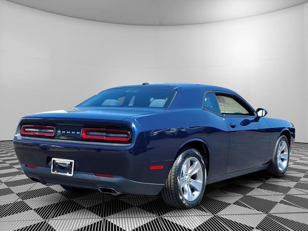 2016 Dodge Challenger SXT