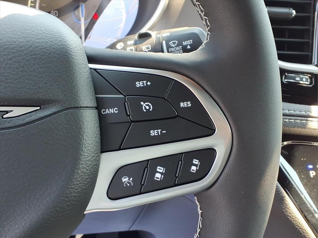 2027 Chrysler Pacifica PACIFICA SELECT