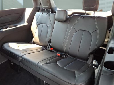 2027 Chrysler Pacifica PACIFICA SELECT