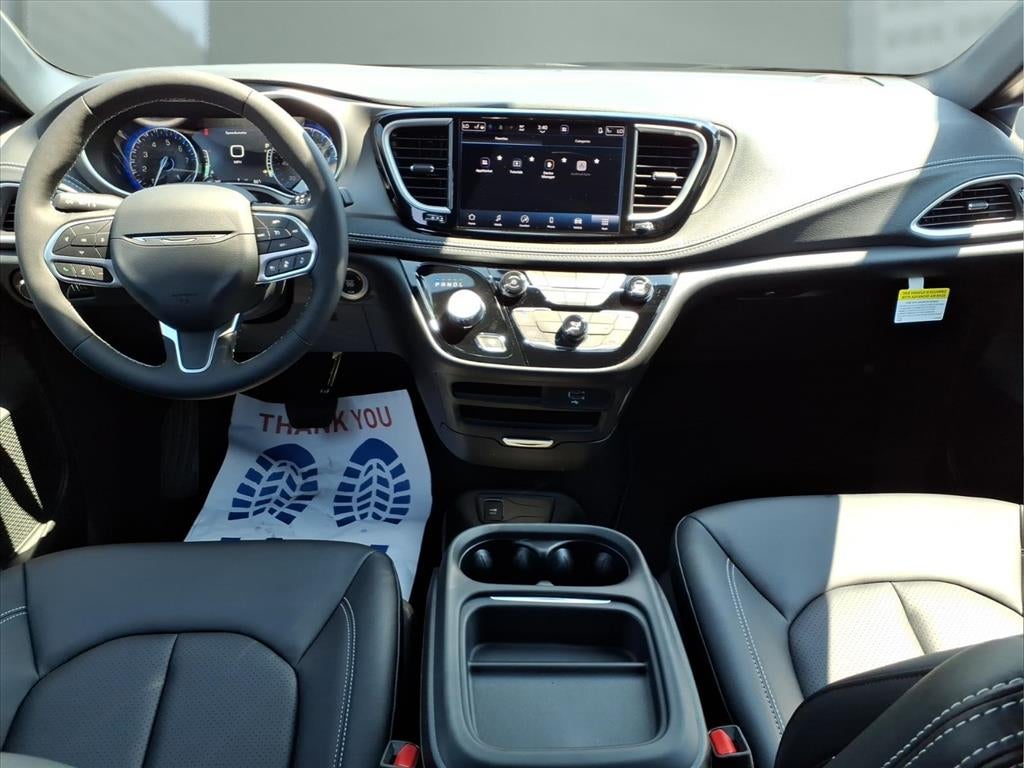 2027 Chrysler Pacifica PACIFICA SELECT