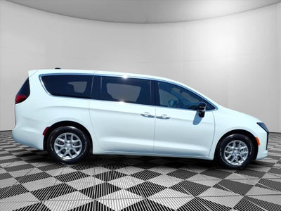 2027 Chrysler Pacifica PACIFICA SELECT