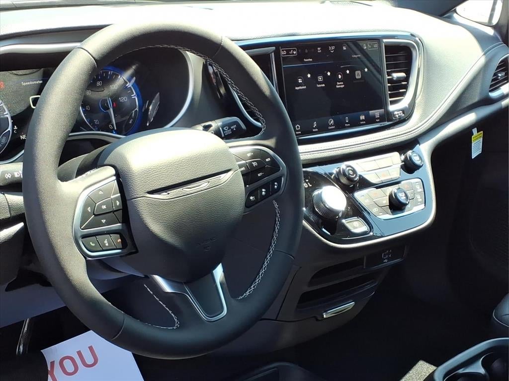 2027 Chrysler Pacifica PACIFICA SELECT