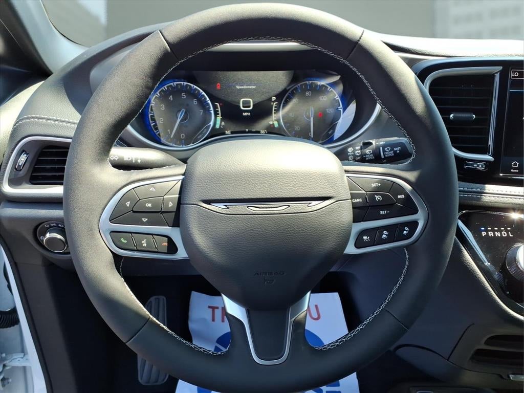 2027 Chrysler Pacifica PACIFICA SELECT
