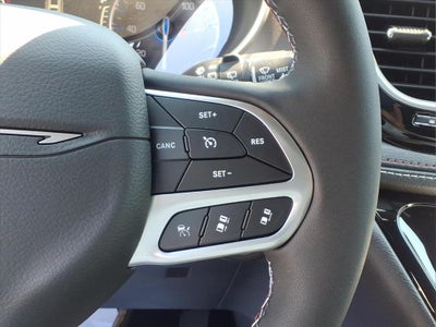 2027 Chrysler Pacifica PACIFICA SELECT