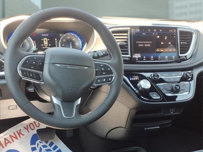2027 Chrysler Pacifica PACIFICA SELECT
