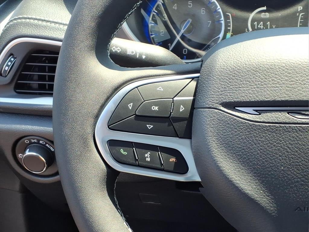 2027 Chrysler Pacifica PACIFICA SELECT